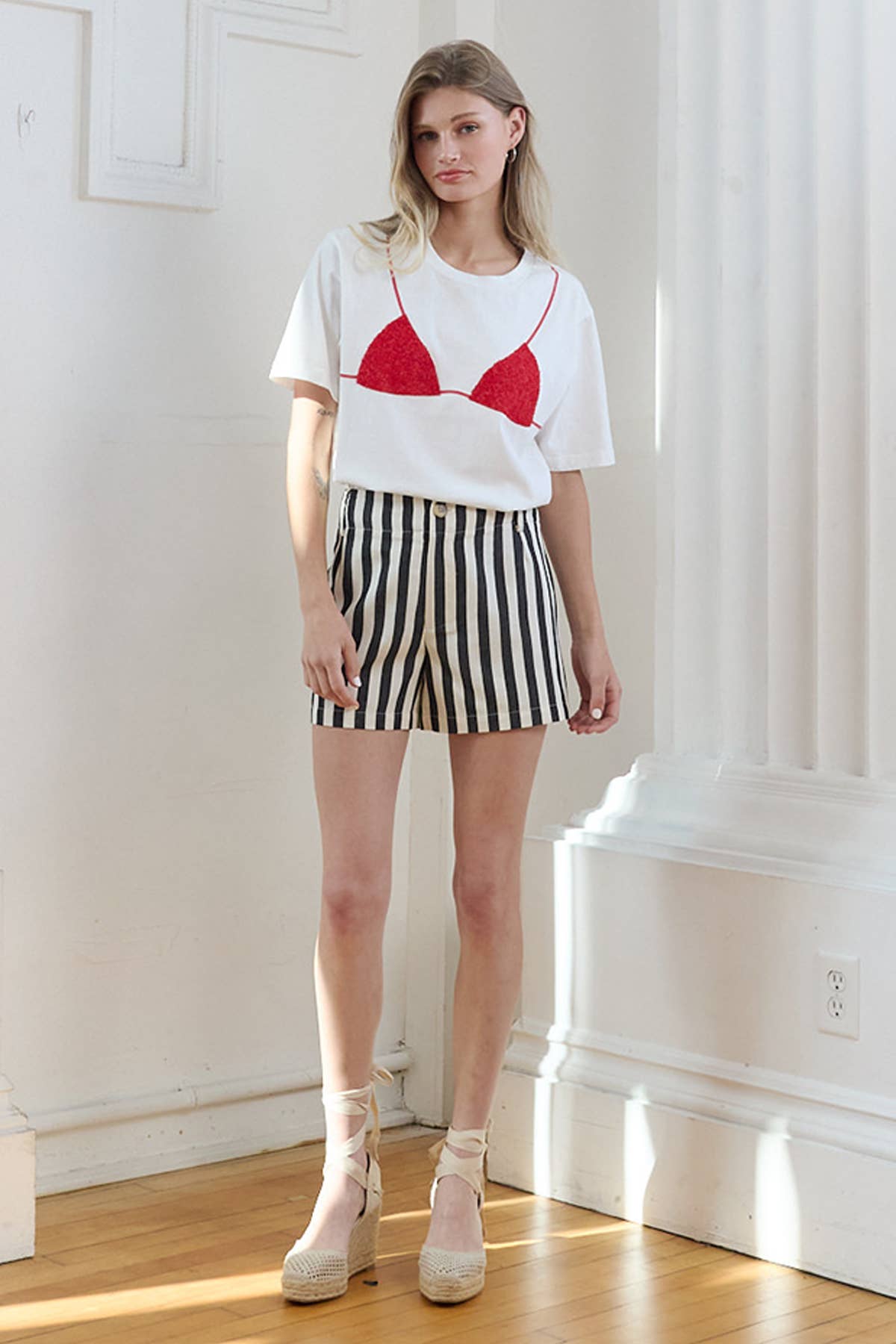Caviar Print Bikini Graphic Tee - RTK1121: WHITE/RED / S-M-L (3-2-1)