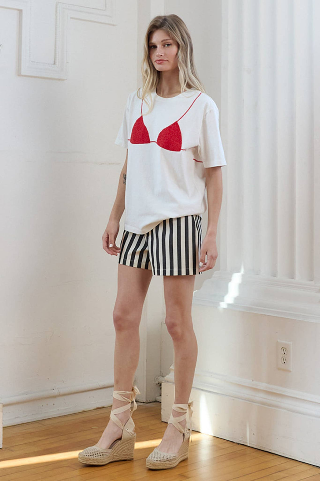 Caviar Print Bikini Graphic Tee - RTK1121: WHITE/RED / S-M-L (3-2-1)